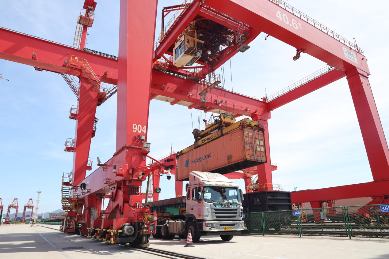 leyu·乐鱼资源津巴布韦Bikita矿山首批透锂长石精矿到港